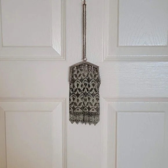 Vintage Mandalian Mesh Purse - Picture 4 of 14